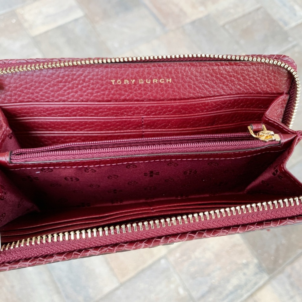 Tory Burch large continental zip around wallet - Picture 3 of 4